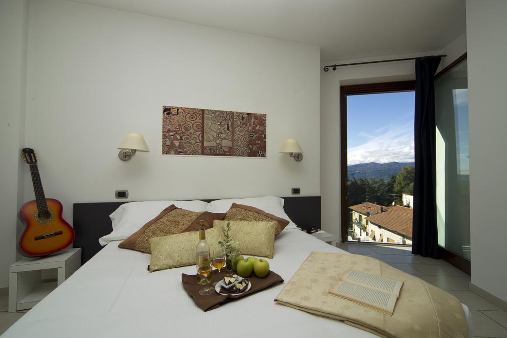 Hotel La Locanda Cadrezzate Екстер'єр фото